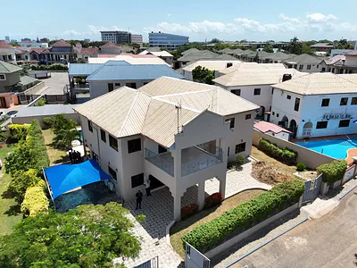 Five Bedroom Self Compound House with Pool — Cantonments, Accra
