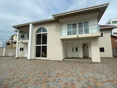 4 Bedroom House with BQ — Osu, Accra