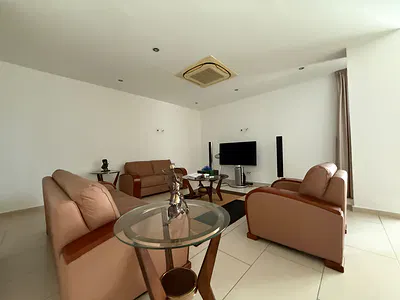 4 Bedroom Apartment with Swimming Pool, Gym and Cafe — Airport Residential Area, Accra
