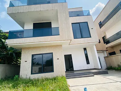 5 Bedroom House — Abelemkpe, Accra