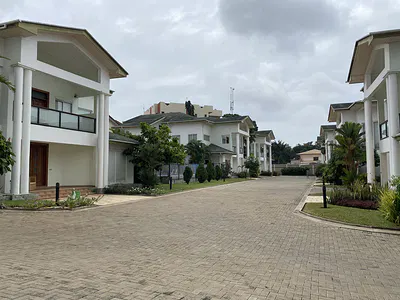 4 Bedroom Townhouse in a Gated Community with Swimming Pool — Airport Residential Area, Accra