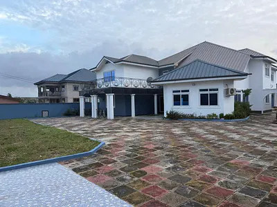Executive 8 Bedrooms House — Haatso Ecomog, Ga West Municipal, Accra