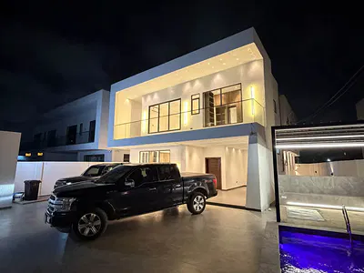 4 Bedroom House with Swimming Pool — Adenta Municipal, Accra