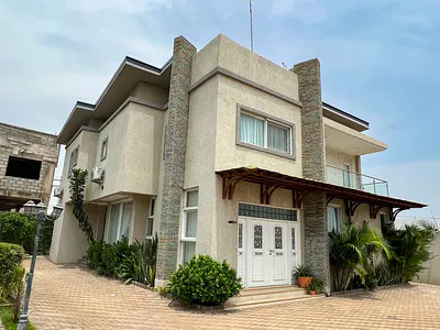 4 Bedroom Townhouse — Tse Addo, Accra