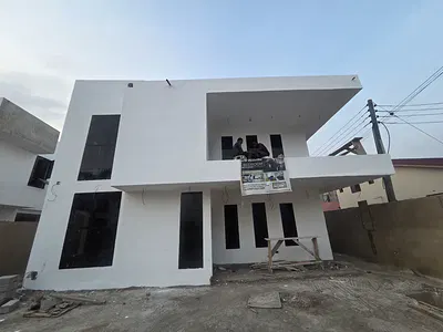 T Bedroom House with Swimming Pool — Adjiringanor, East Legon, Accra