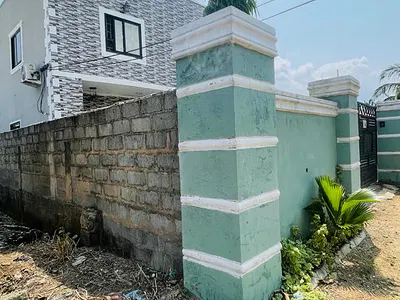 6 Bedroom House — Accra Metropolitan, Accra