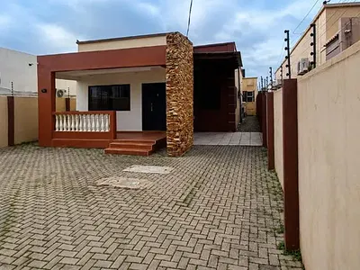 3 Bedroom House with Outer House — Behind the Shopping Centre with the KFC at the Junction, Oyarifa, La Nkwantanang Madina Municipal, Accra