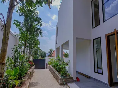 3 Bedroom Apartment — Airport Residential Area, Accra