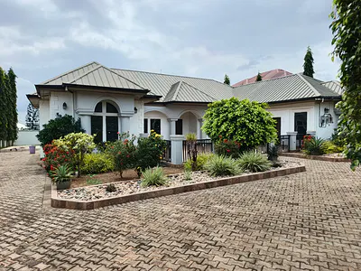 4 Bedrooms House — Kumasi Metropolitan, Ashanti