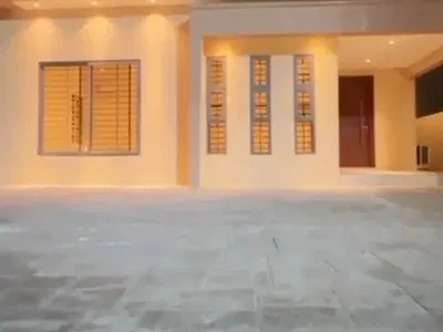 3 Bedroom House All Ensuite — Spintex, Accra
