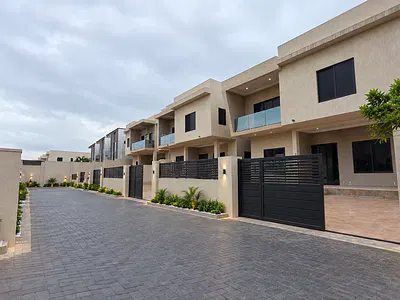 4 Bedrom Houses with Boys Quarters