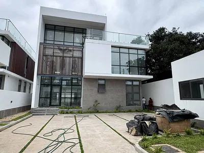 4-Bedroom House with Staff Quarters — Cantonments, Accra