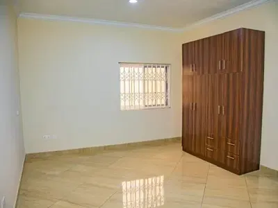 3 Bedroom Apartment — Kokomlemle, Accra