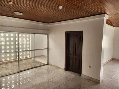 2 Bedroom Apartment — Kokomlemle, Accra