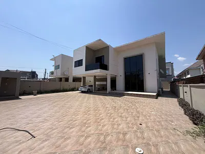 5 Bedroom House with Boy's Quarters — East Legon, Accra