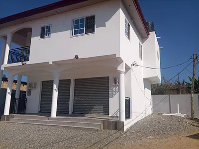 Chamber, Hall and 2 Shops — Pokuase Ablekuma Highway, Pokuase (Pokoasi), Ga West Municipal, Accra