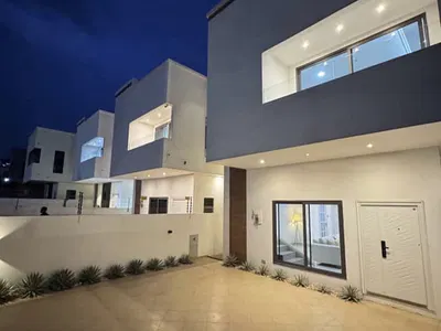 Very Beautiful 3 Bedroom Townhouse — Oyarifa Road, Ayi Mensah, La Nkwantanang Madina Municipal, Accra