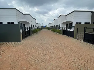 3 Bedroom House — Ritz Junction, Madina, La Nkwantanang Madina Municipal, Accra