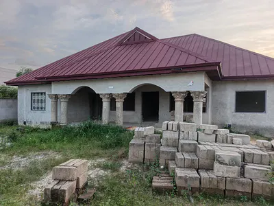 5 Bedrooms House — Adesina, Near Kenyasi Abrem, Kumasi Metropolitan, Ashanti