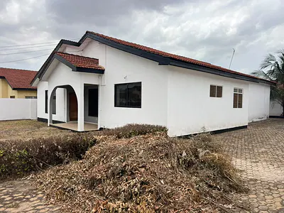 House — Afienya Mataheko, Afienya, Tema, Accra