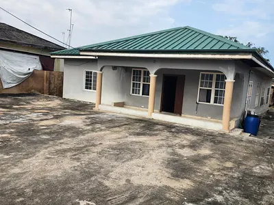 4 Bedroom House — Stadium Area, Osu, Accra
