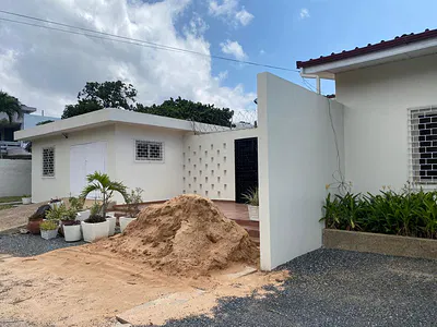 5 Bedroom En-Suite House — Labone, Cantonments, Accra