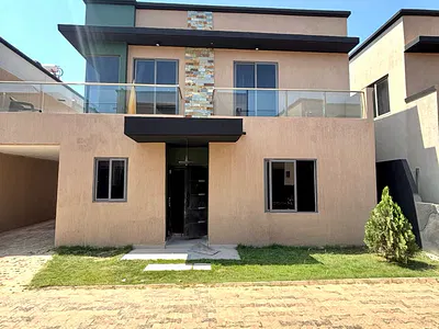4 Bedroom Townhouse in a Gated Community with Swimming Pool — Tse Addo, Accra
