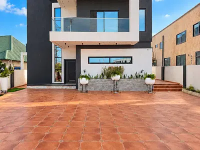 4 Bedroom House with BQ — Adenta, Adenta Municipal, Accra