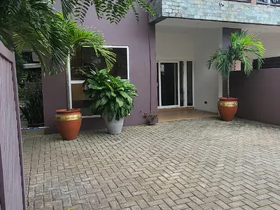 3 Bedroom Semi-Detached House — Airport Residential Area, Accra