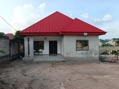2 Bedrooms House. (on Full Plot) — Tikrom Near Kwamo, on Tech Ejisu Road., Kumasi Metropolitan, Ashanti