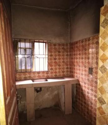 Single Room Self Contained, Ako Adjei, Osu, Accra, Mini Flat for Rent