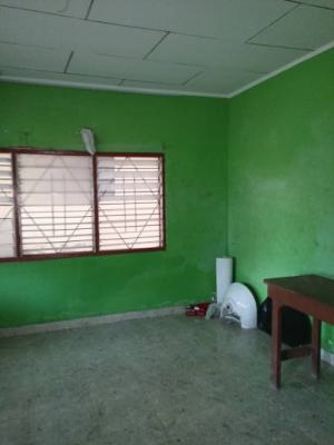 Single Room, Self Contained, Ako Adjei, Osu, Accra, Mini Flat for Rent